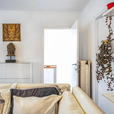 דירה 1 Bedroom Awesome In